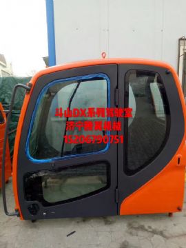 点击查看详细信息<br>标题：斗山DX260/DX300/DX系列驾驶室总成 带内饰  阅读次数：2031